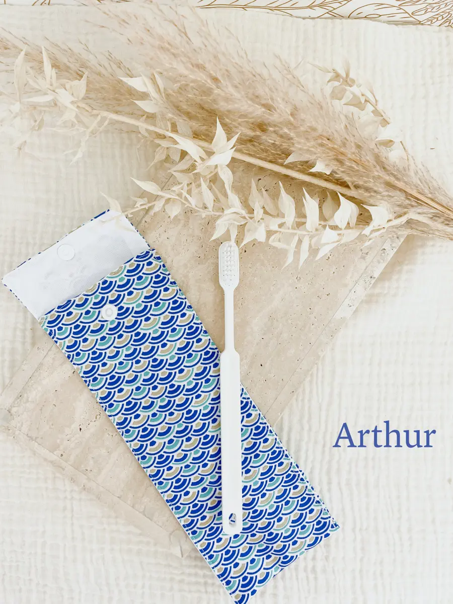 Étui imperméable pour brosse à dent ou couverts - Hommes - Image 8