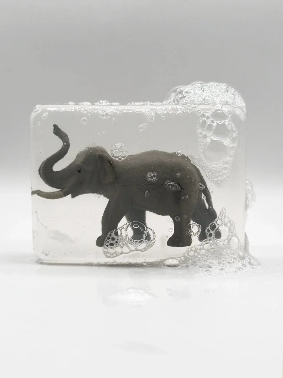 Savon avec figurines au choix (animaux, dinosaures, ...) - Image 13
